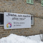 Banner an der Erl&ouml;serkiche Amberg: Siehe, ich mache alles neu!